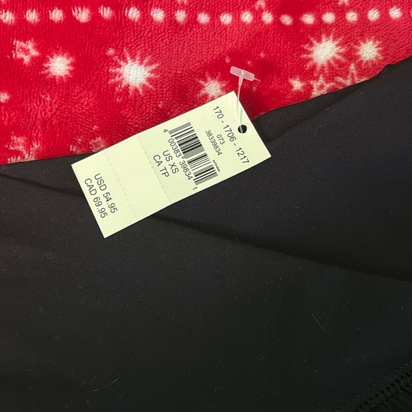 “OFFLINE By Aerie Real Me Crossover Flowy Short” Size is XS and color is black - Picture 2 of 3